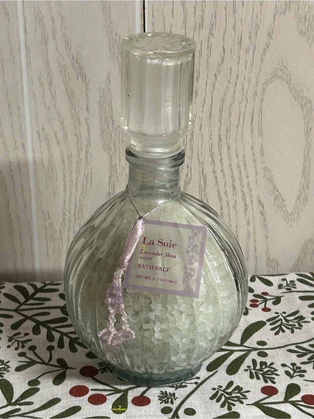 NWT La Soie Lavender Shea Scented Bath Salt in ribbed Glass Bottle